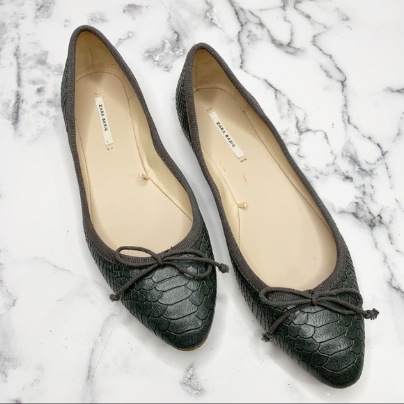 Zara Shoes - ZARA Basic Collection Gray Flats Snake Embossed